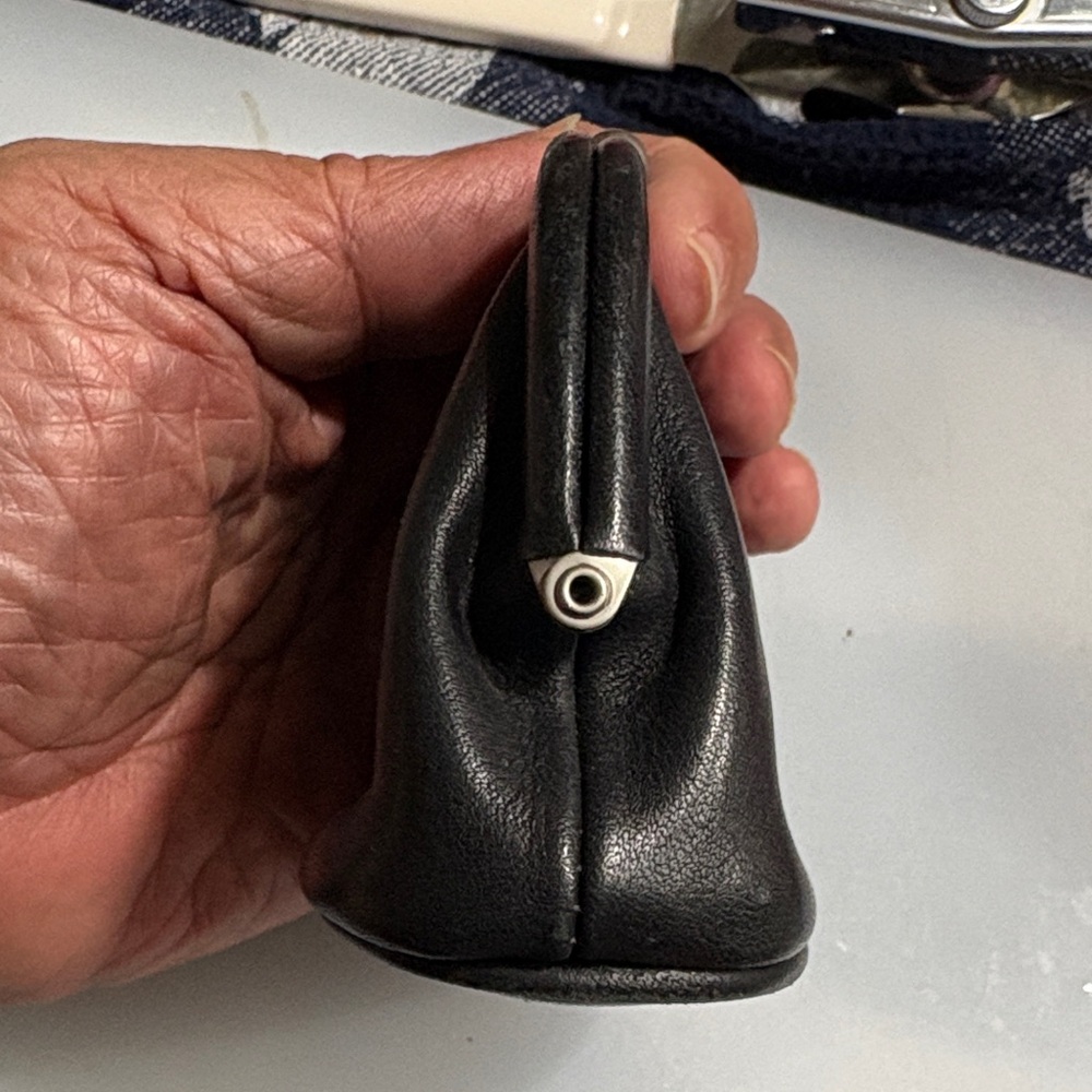Coach Black Leather Kisslock Pouch - Picture 5 of 5